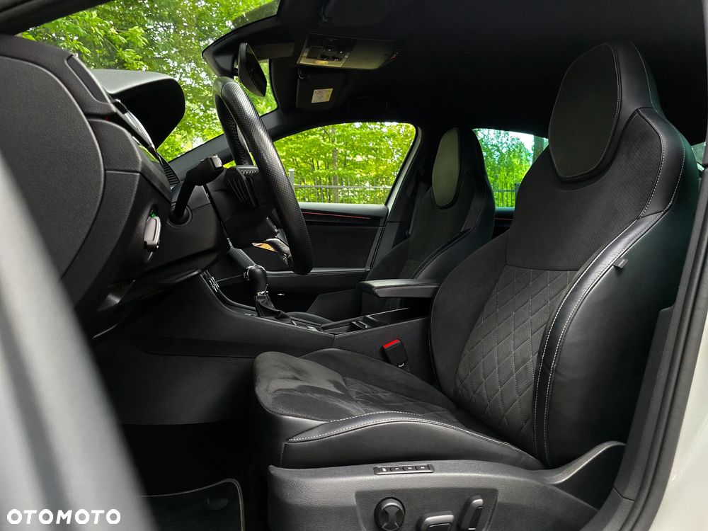 Skoda Superb 2.0 TDI SCR Sportline DSG - 19