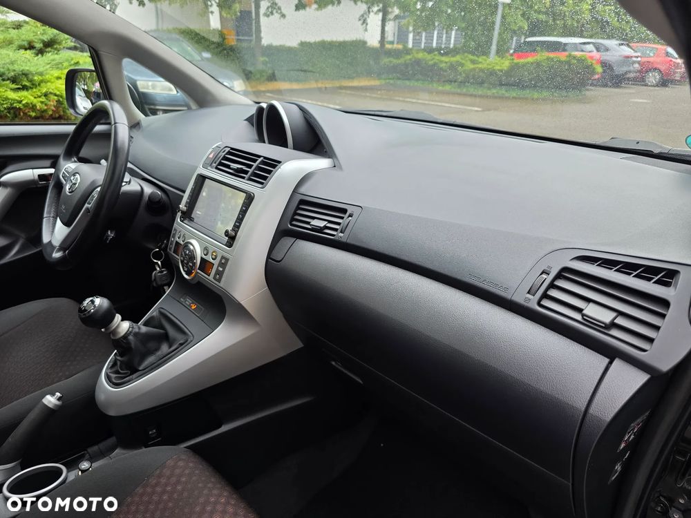Toyota Verso 1.8 5-Sitzer Executive - 25