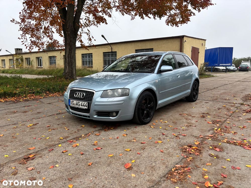 Audi A3 Sportback 1.6 FSI Attraction - 3