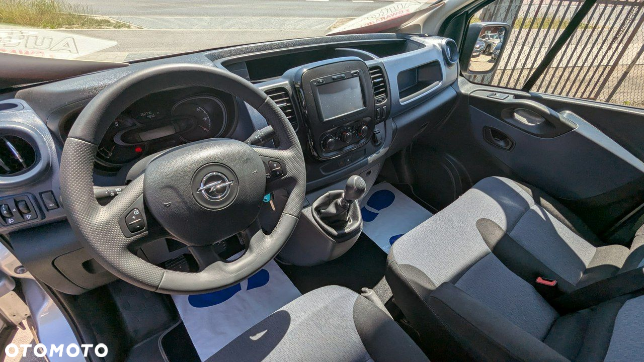 Opel Vivaro - 14