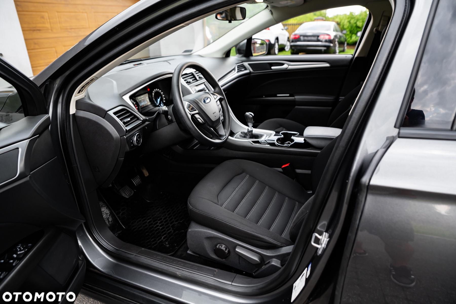 Ford Mondeo 1.5 EcoBoost Ambiente - 4