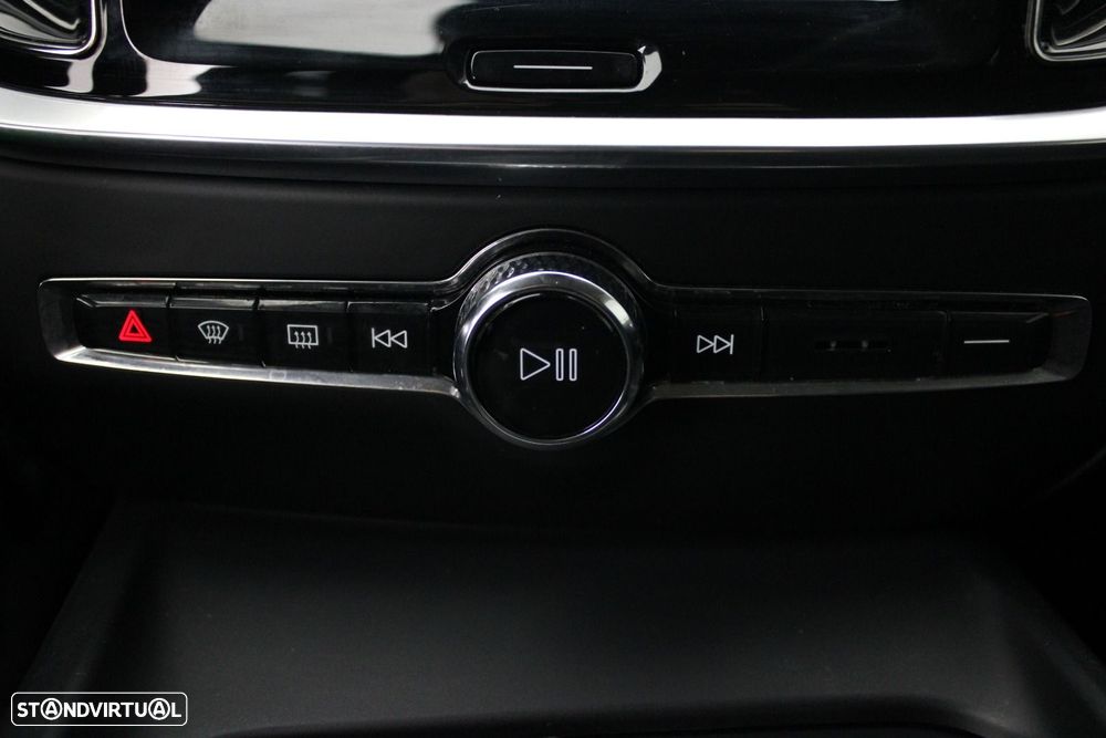 Volvo V60 2.0 D3 Geartronic - 22