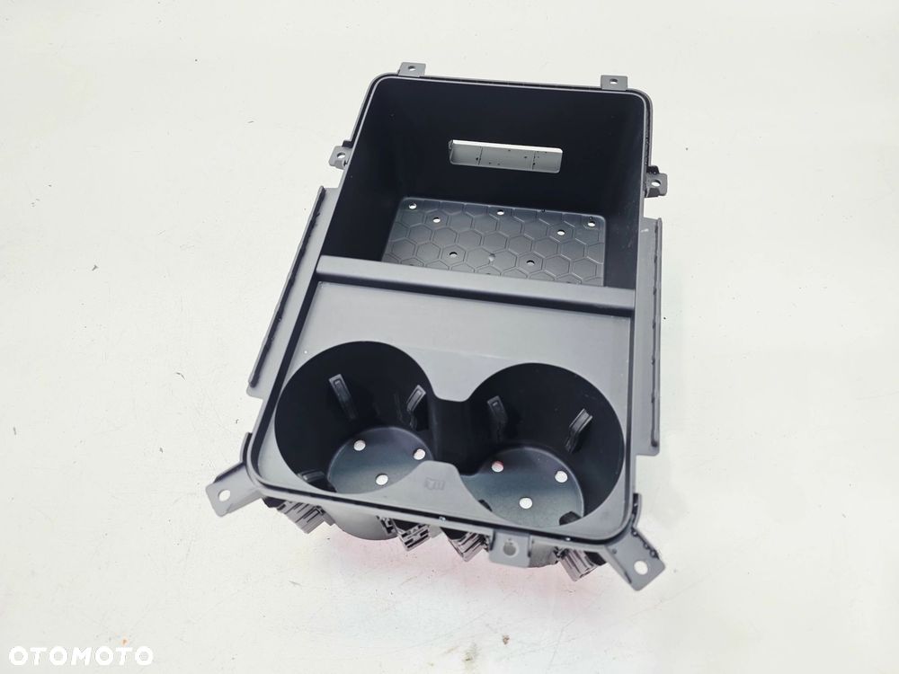 UCHWYT NA KUBKI SCHOWEK PÓŁKA TUNELU AUDI Q5 FY 80A864981 6PS - 4