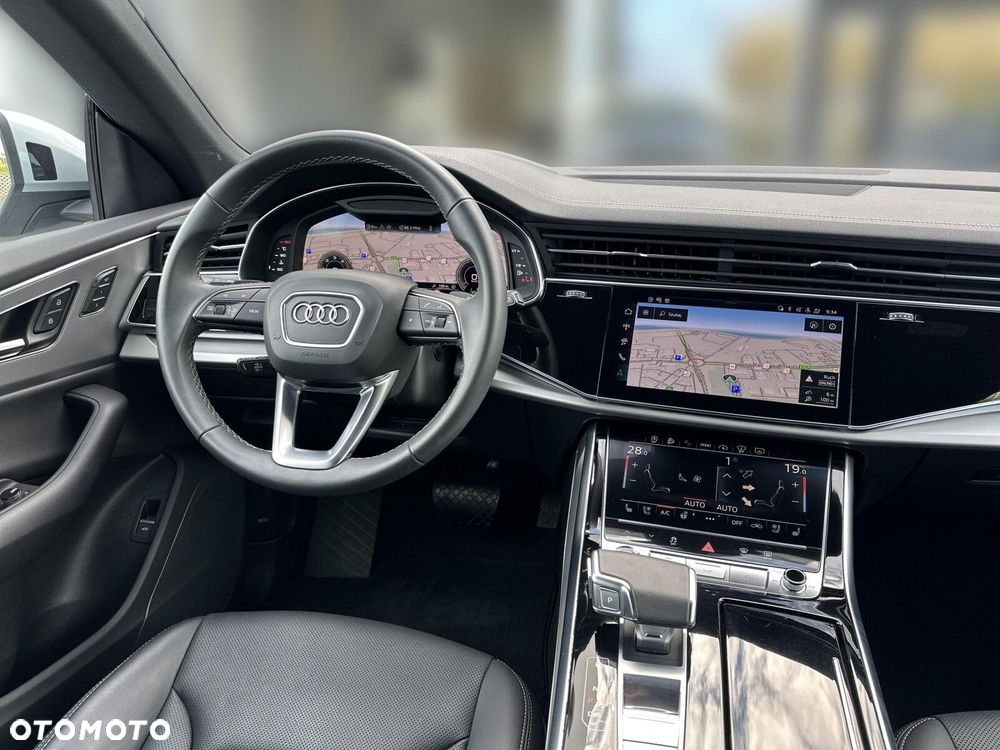 Audi Q8 - 18