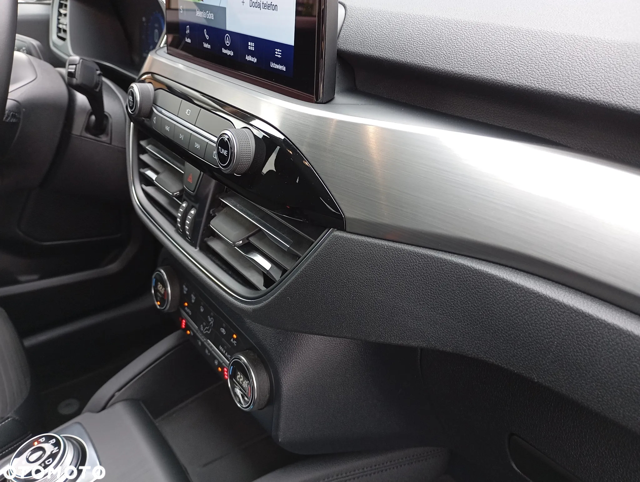Ford Kuga 2.0 EcoBlue 4x4 TITANIUM X - 13