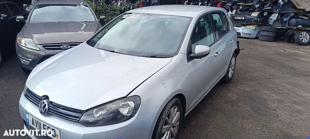 Dezmembrari / Dezmembrez VW Golf 6 1.6 CAYC cutie viteze manuală cod culoare LA7W - 2