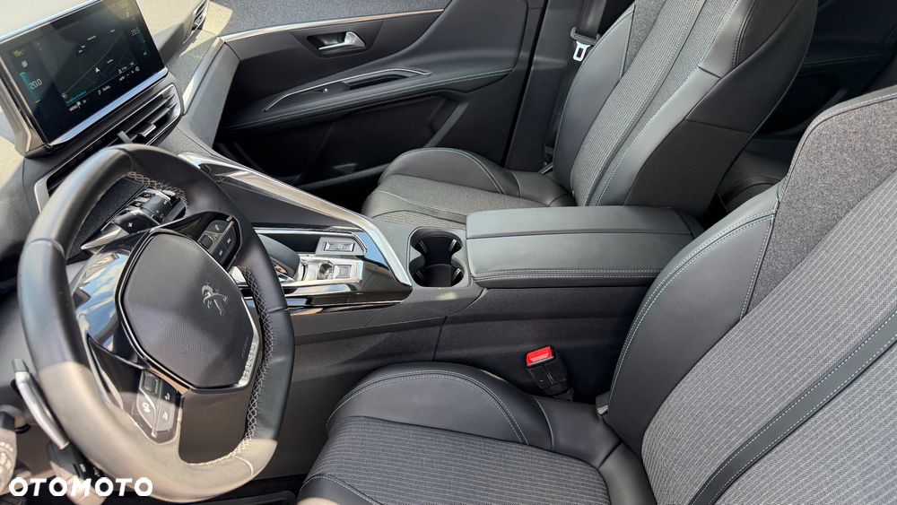 Peugeot 3008 Hybrid4 300 e-EAT8 Allure - 24