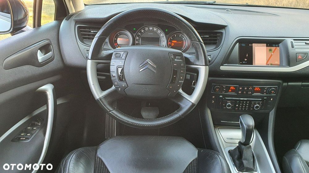 Citroën C5 2.0i 16V Exclusive Equilibre Navi - 17