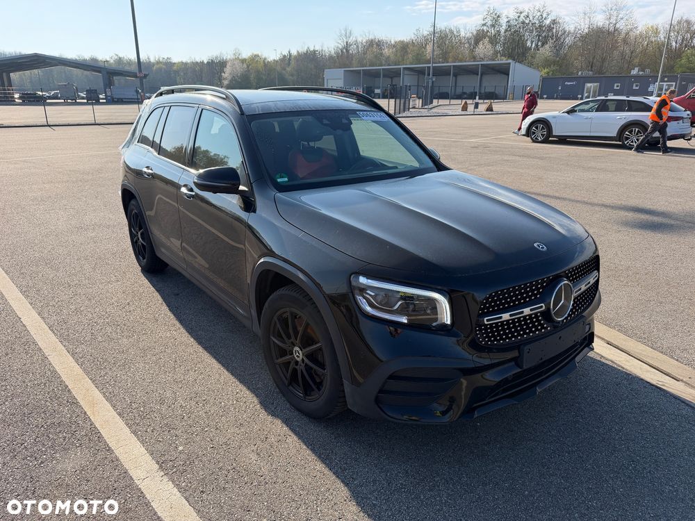 Mercedes-Benz GLB - 7
