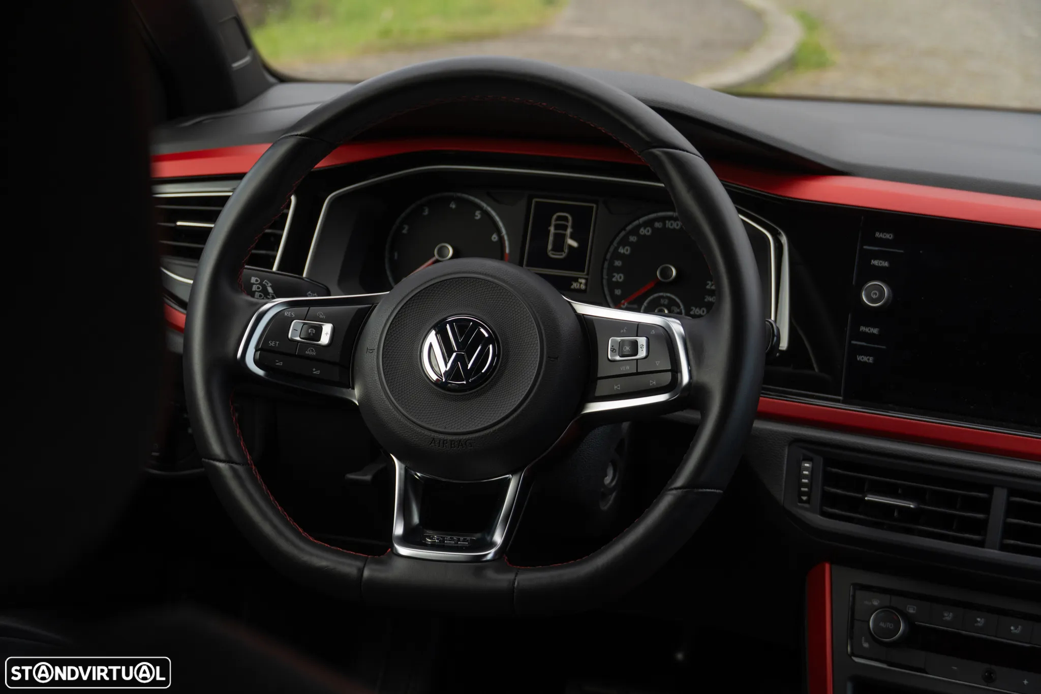 VW Polo 2.0 TSI DSG GTI - 13