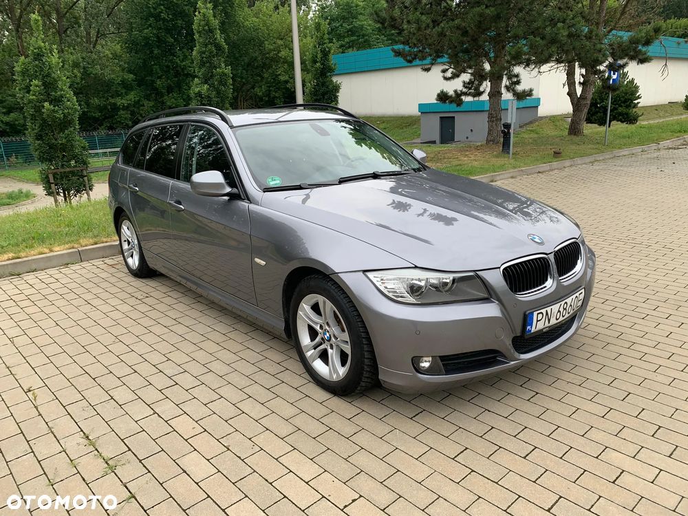 BMW Seria 3 318i - 4