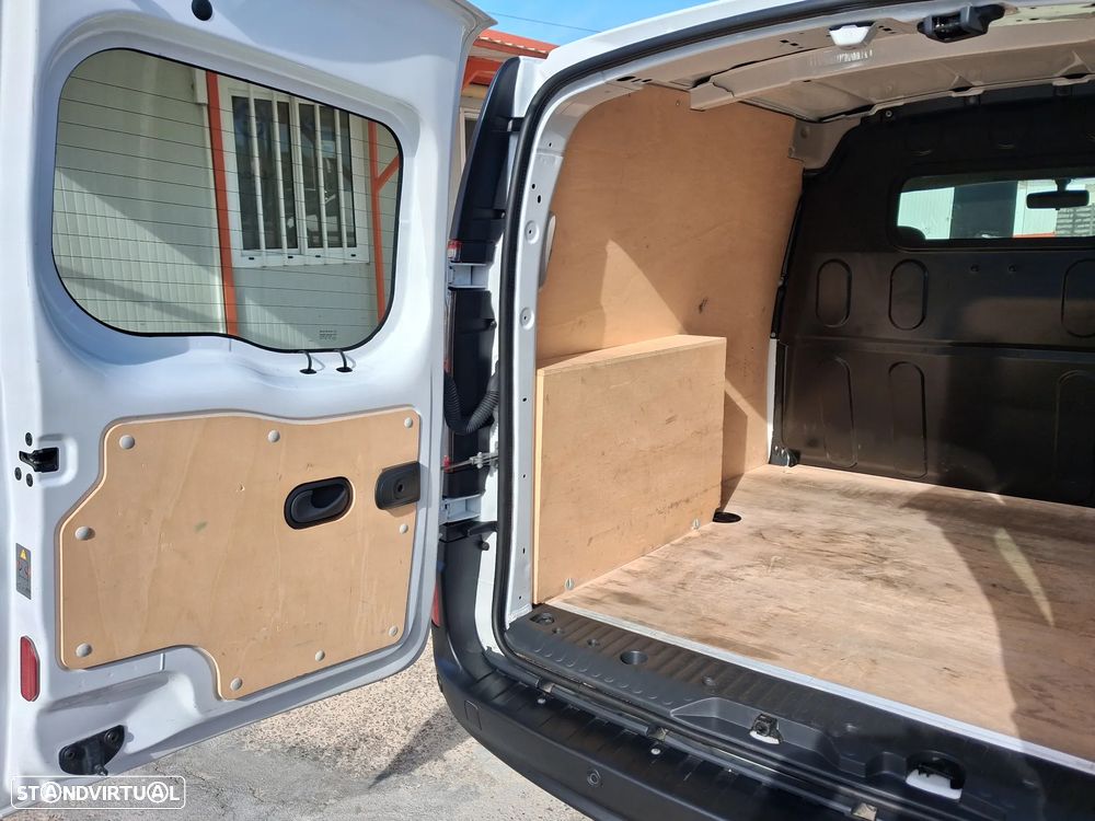 Renault 1.5 Blue dCi 95 Cvs - 10