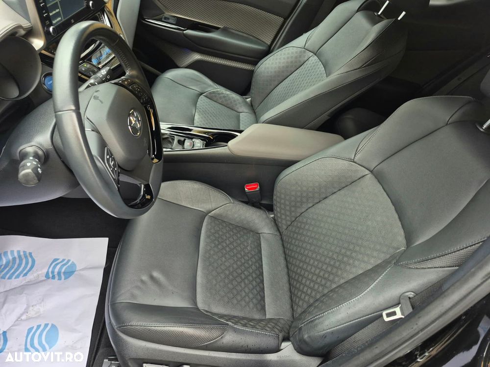 Toyota C-HR - 8