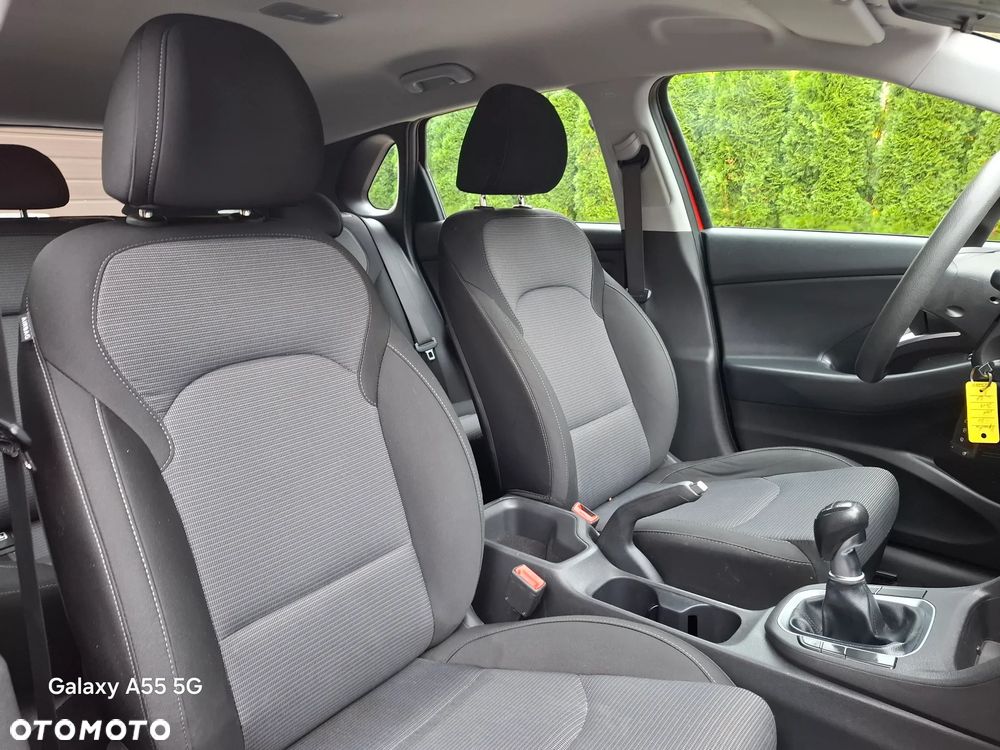 Hyundai i30 1.4 Premiere Comfort - 25