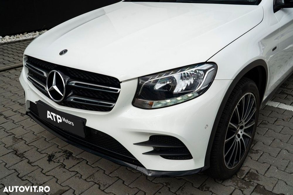 Mercedes-Benz GLC - 32