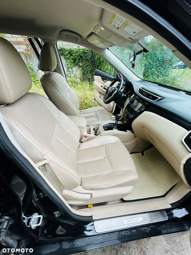 Nissan Rogue - 5