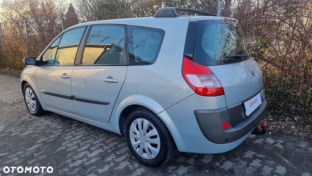 Renault Scenic - 24