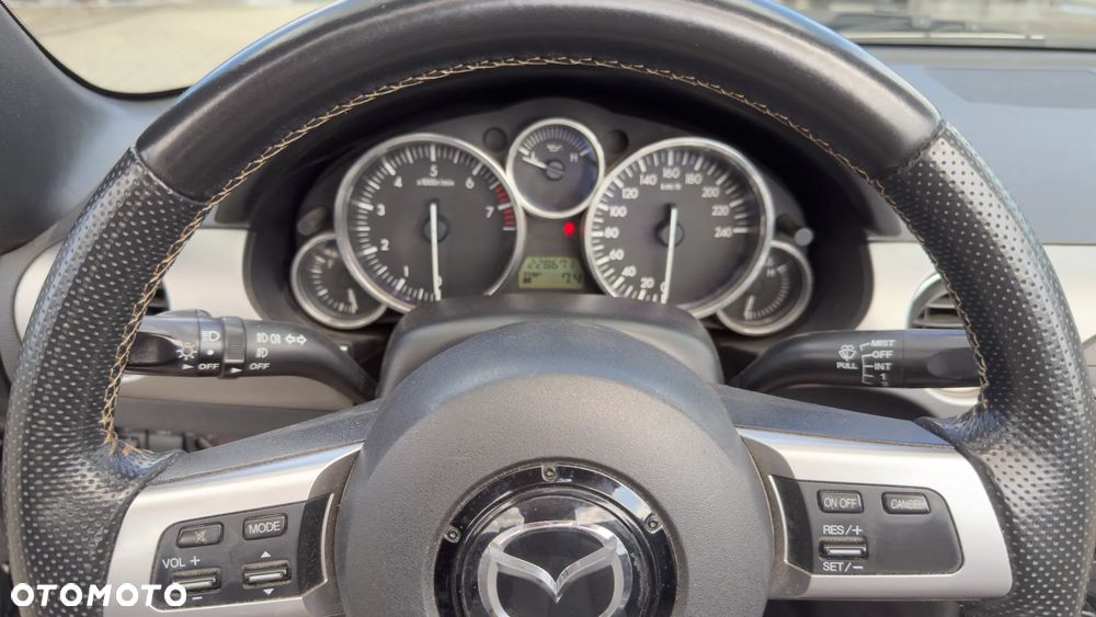 Mazda MX-5 2.0 Sport - 24