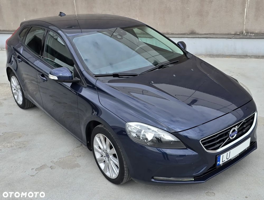Volvo V40 - 16