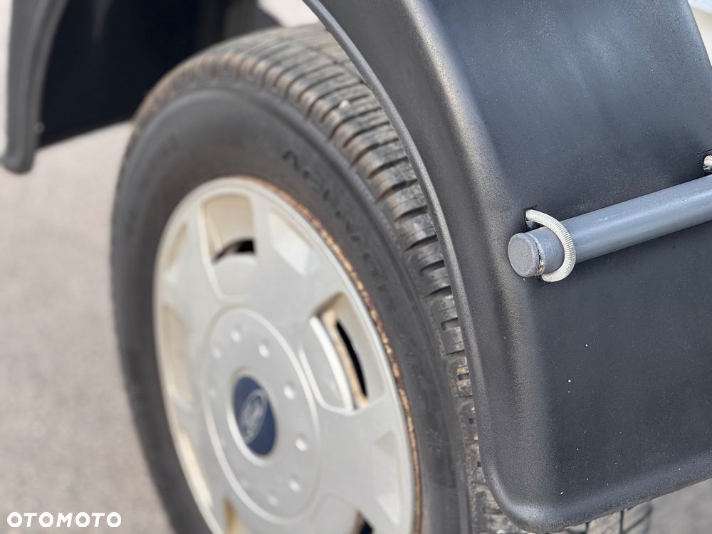 Ford Transit - 23