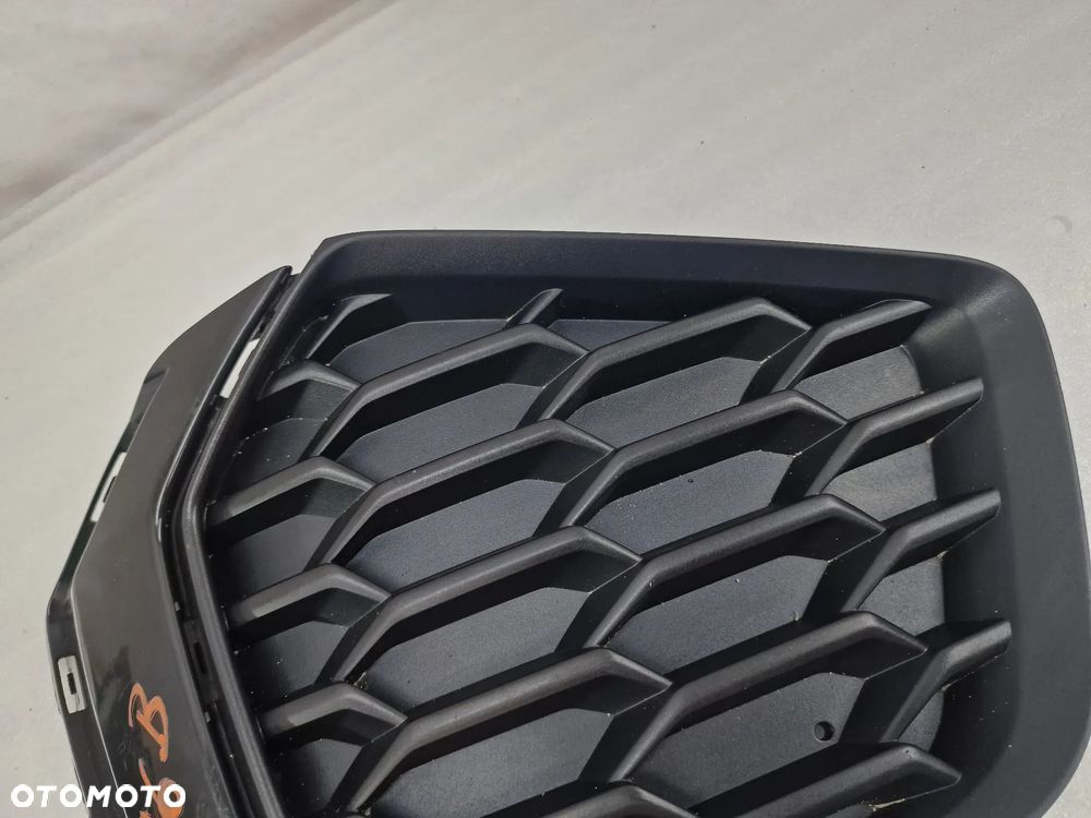 AUDI A3 8Y0 S-LINE 19- LEWA KRATKA BOCZNA ZDERZAKA PRZEDNIEGO PRZÓD NA PDC , NR 8Y0807681B , NR AUKCJI E/16 - 10
