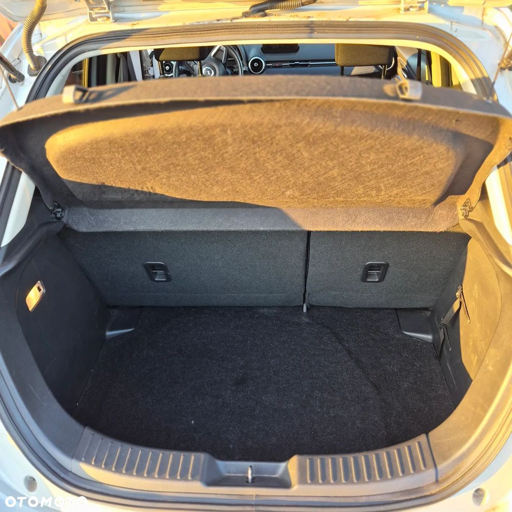 Mazda 2 SKYACTIV-G 90 Exclusive-Line - 13