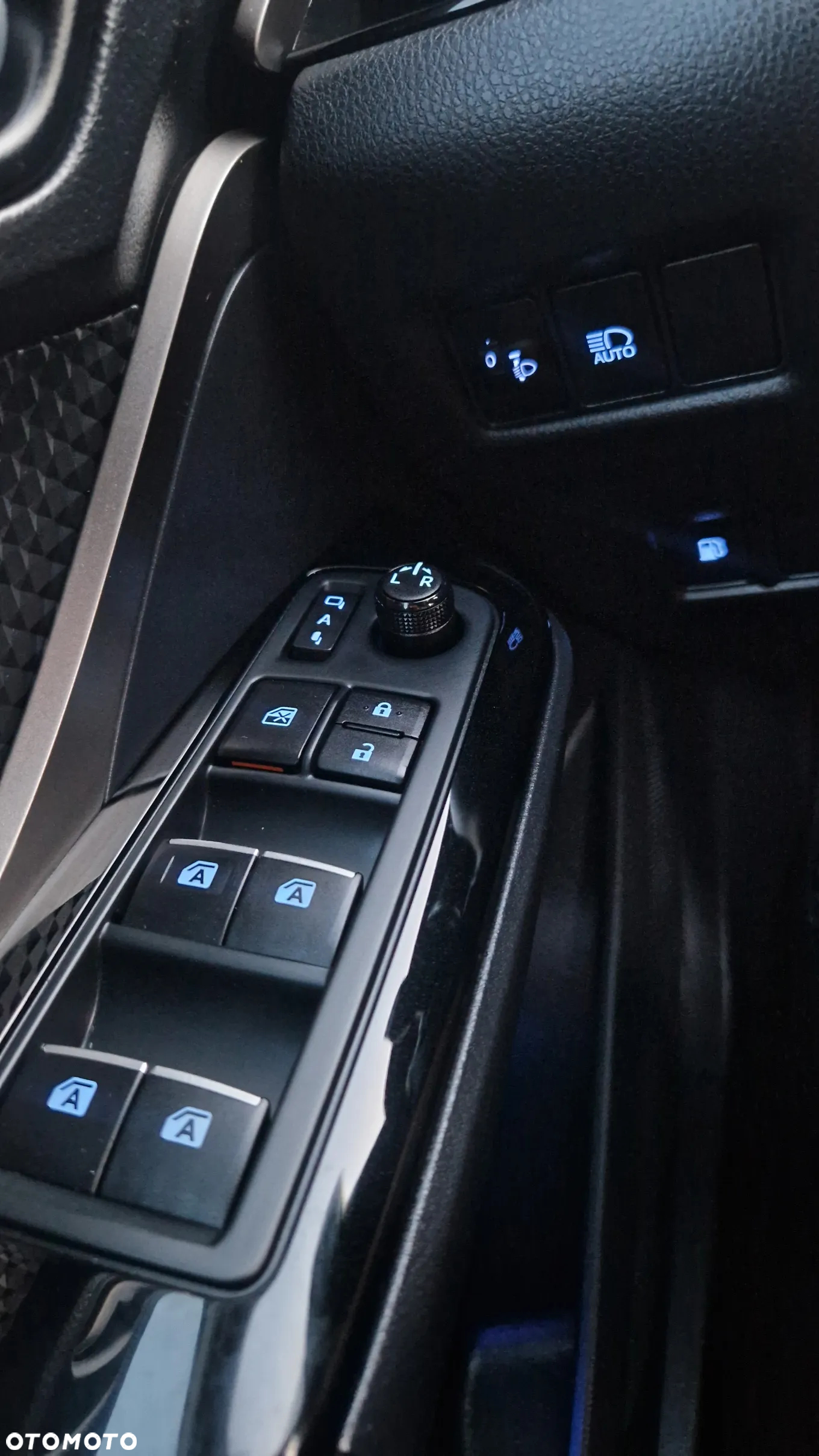 Toyota C-HR 1.8 Hybrid Comfort - 10