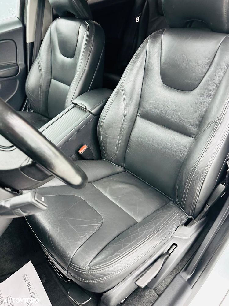 Volvo V60 D2 Momentum - 15