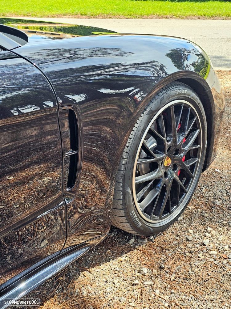 Porsche Panamera GTS - 11