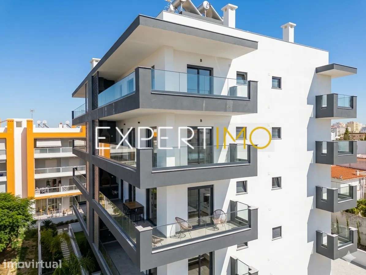 Apartamento T2 NOVO com garagem, arrecadação e piscina - Grande imagem: 2/59
