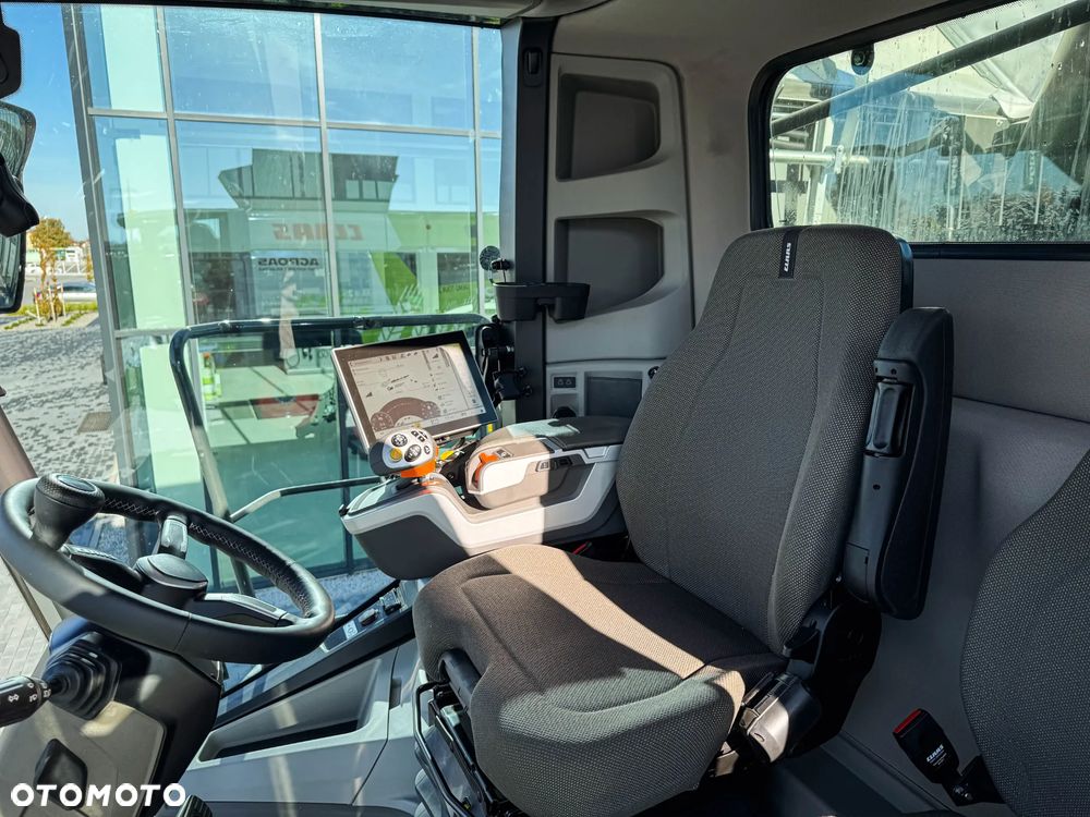 Claas LEXION 6800 - 11