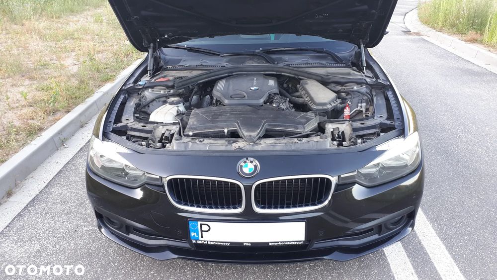 BMW Seria 3 320d - 9