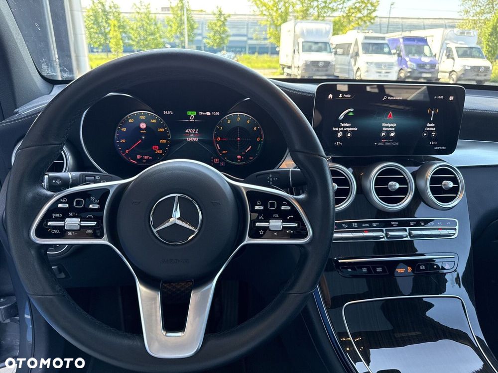Mercedes-Benz GLC - 15