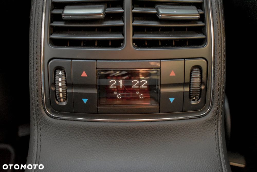 Mercedes-Benz CLS 350 CGI 7G-TRONIC - 31