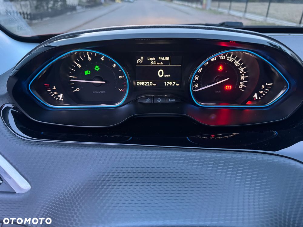 Peugeot 2008 PureTech 110 Stop&Start Allure - 16