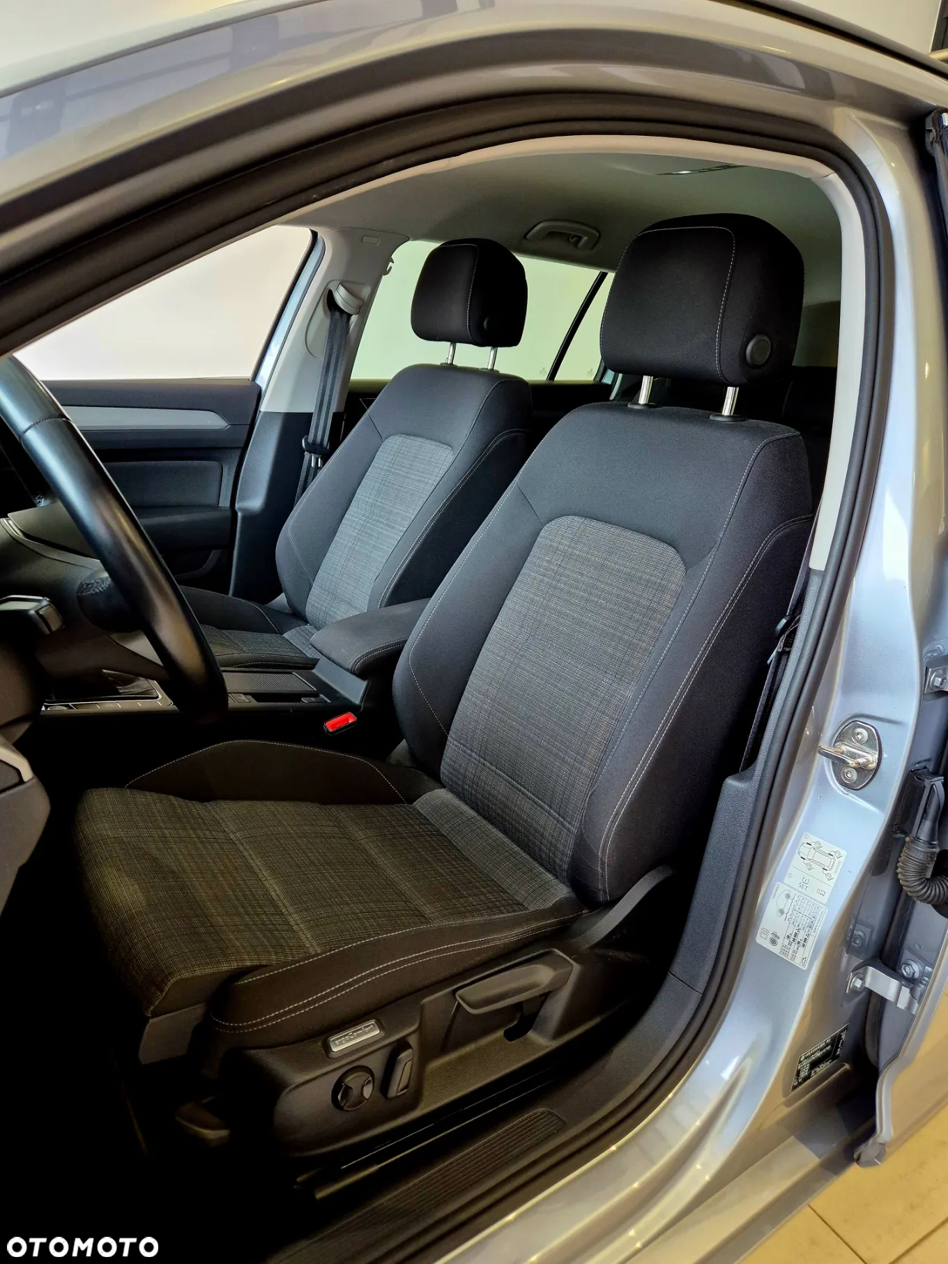 Volkswagen Passat 2.0 TDI EVO Business - 11