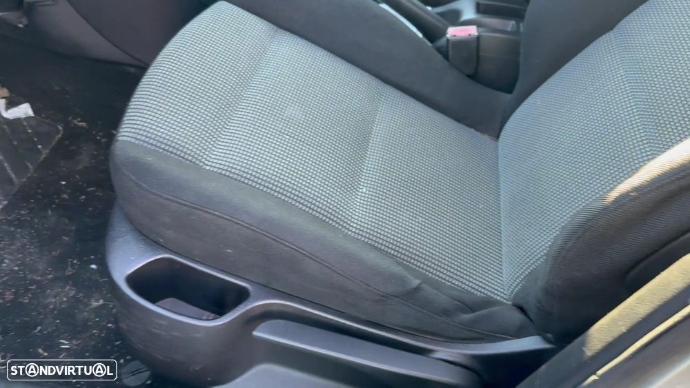 Peugeot 307 - 12