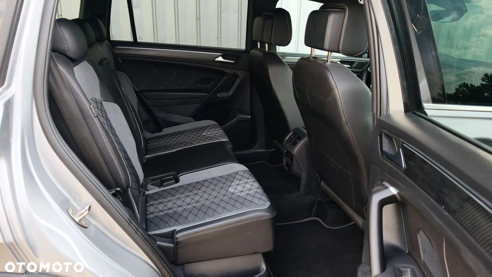 Volkswagen Tiguan Allspace 2.0 TDI R-Line DSG - 19