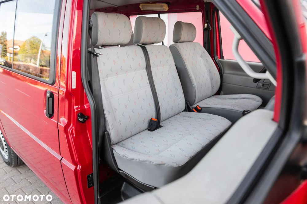 Volkswagen Transporter - 22