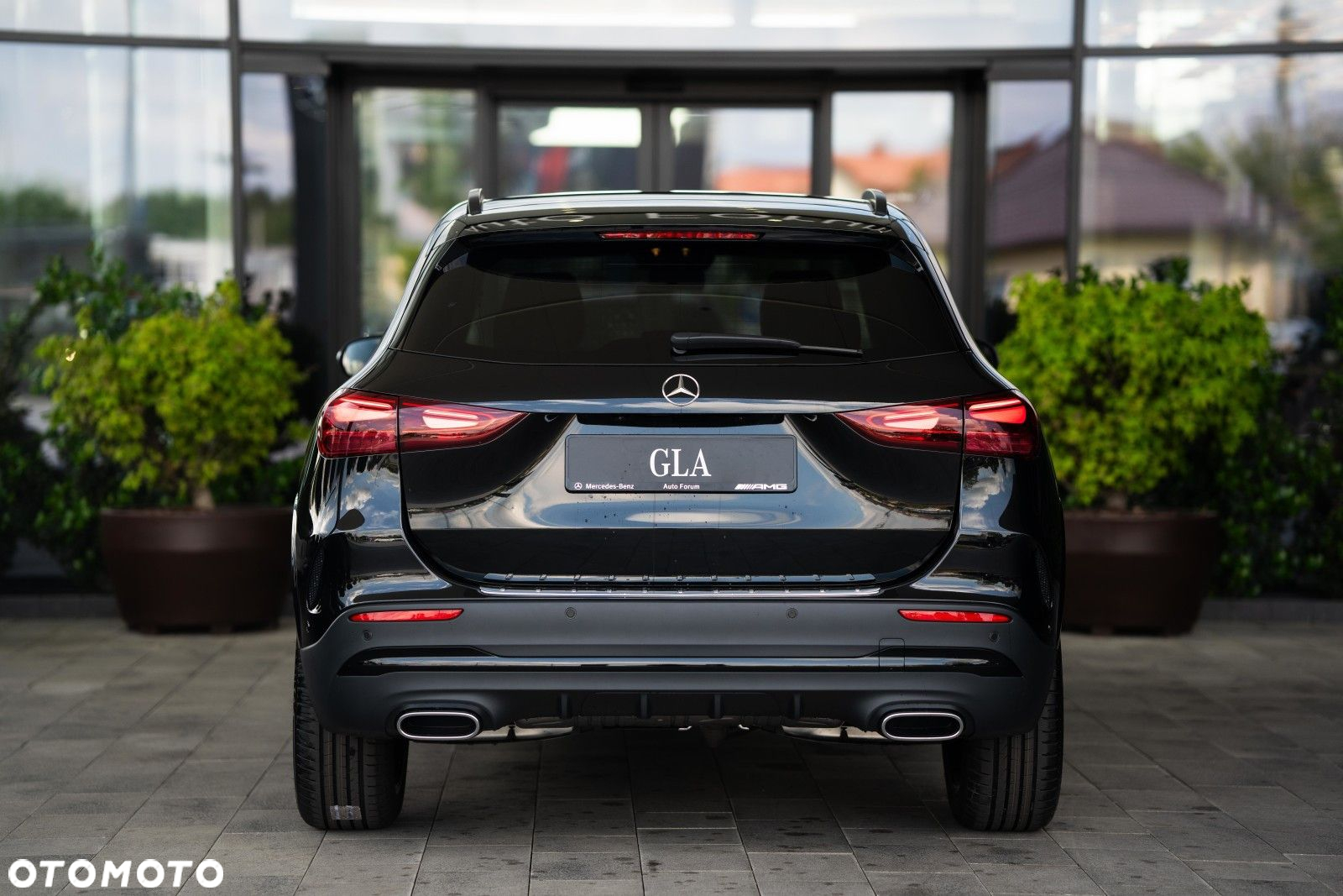 Mercedes-Benz GLA - 5