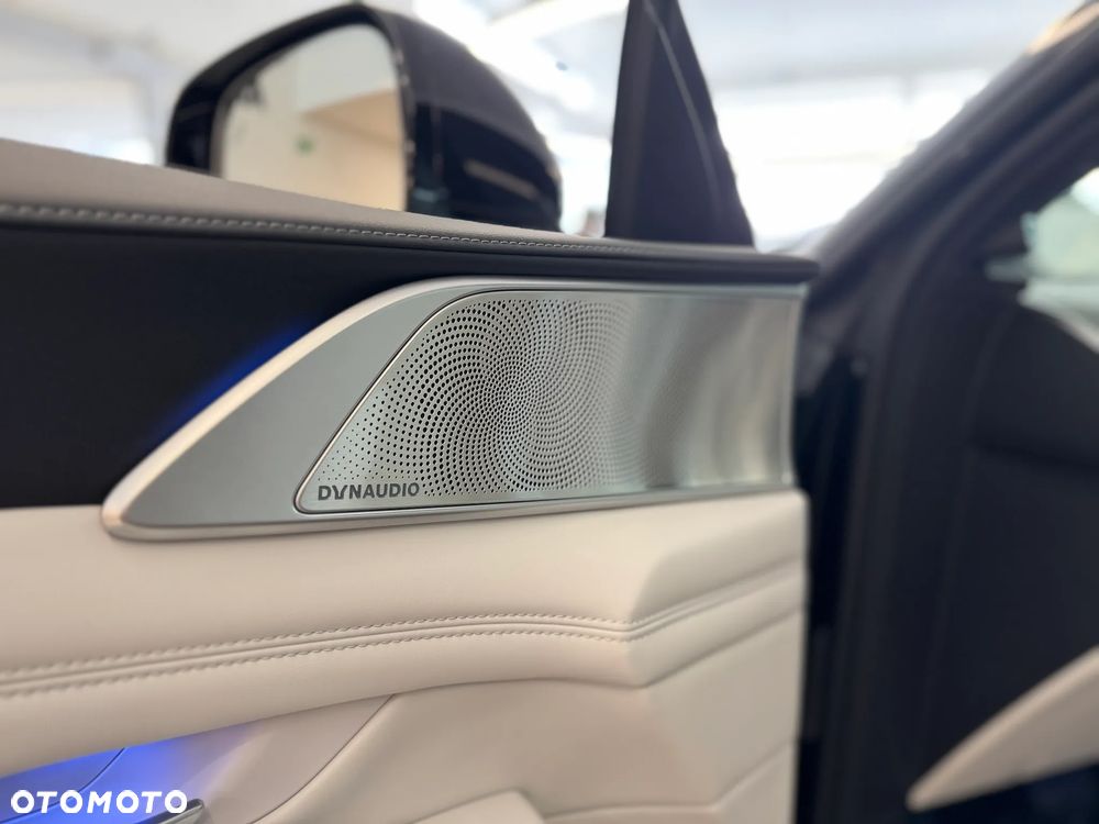 XPeng G9 80.3 kWh RWD Standard Range - 6