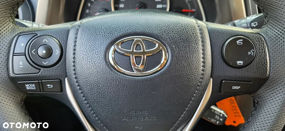 Toyota RAV4 2.0 D-4D Premium - 33
