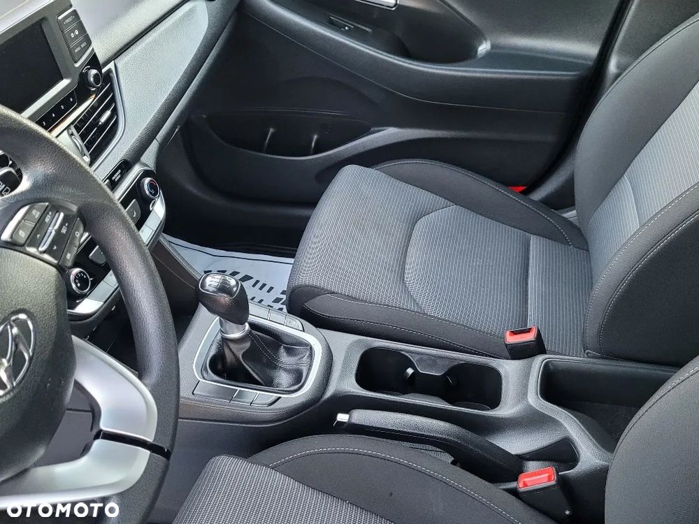 Hyundai i30 1.4 Select - 11