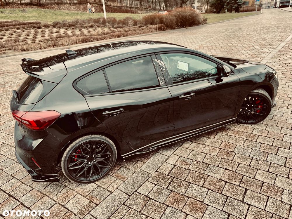 Ford Focus 2.3 EcoBoost ST X - 25