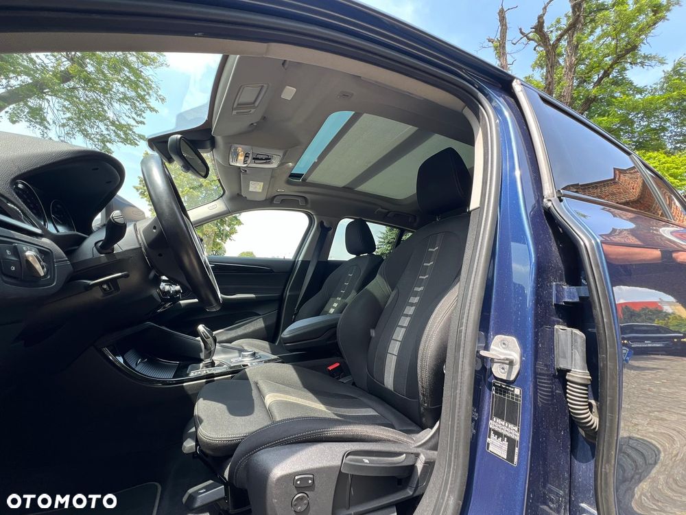 BMW X2 sDrive18d Advantage sport - 17