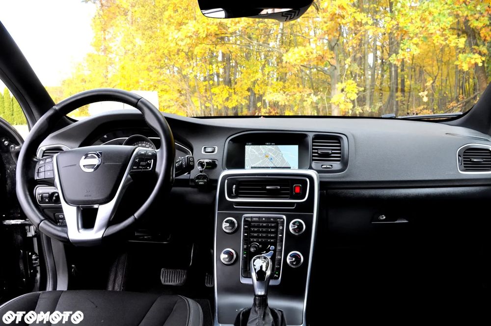 Volvo V60 D4 Drive-E Summum - 26