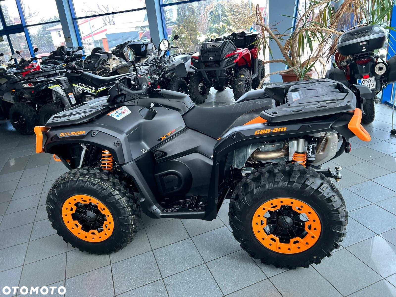 Can-Am Outlander - 23