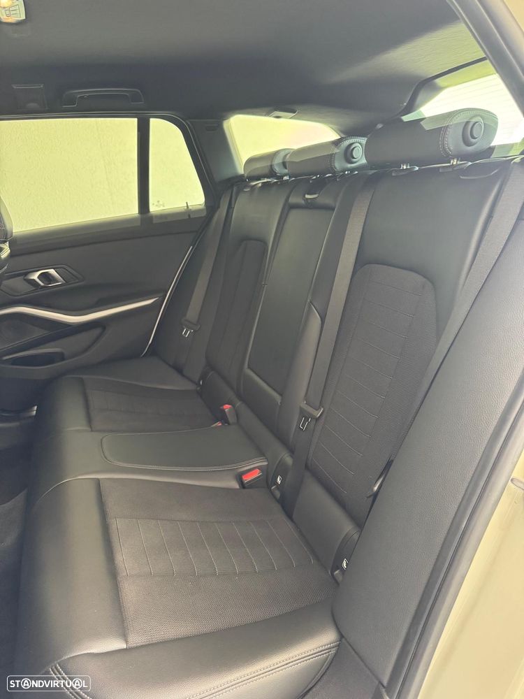 BMW 320 d Aut. M Sport - 14