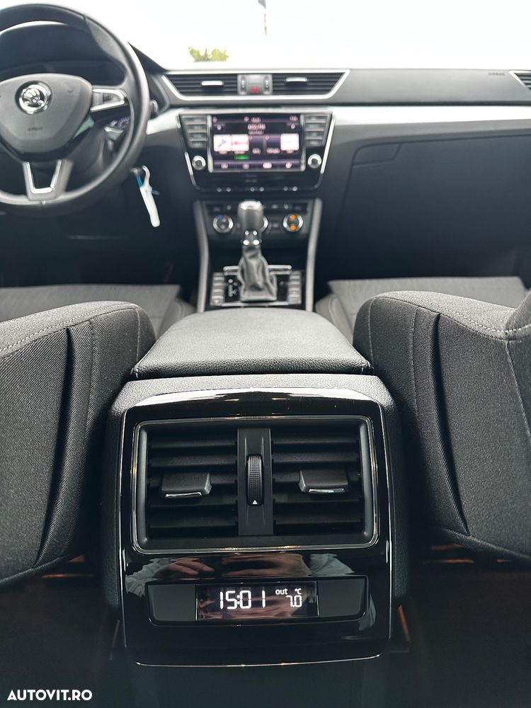 Skoda Superb Combi 1.6 TDI DSG Ambition - 15