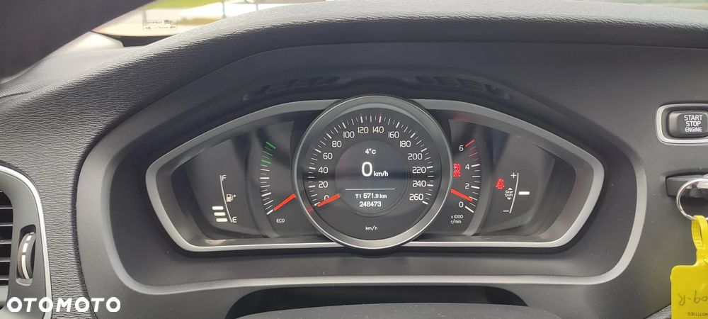 Volvo V40 D2 Kinetic - 24